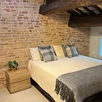 Noua Living - Boutique Centro * 拉文纳