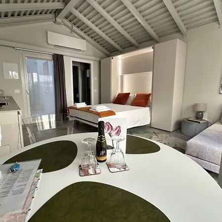 公寓 Noua Living - Boutique Apartments Ravenna Centro 拉文纳